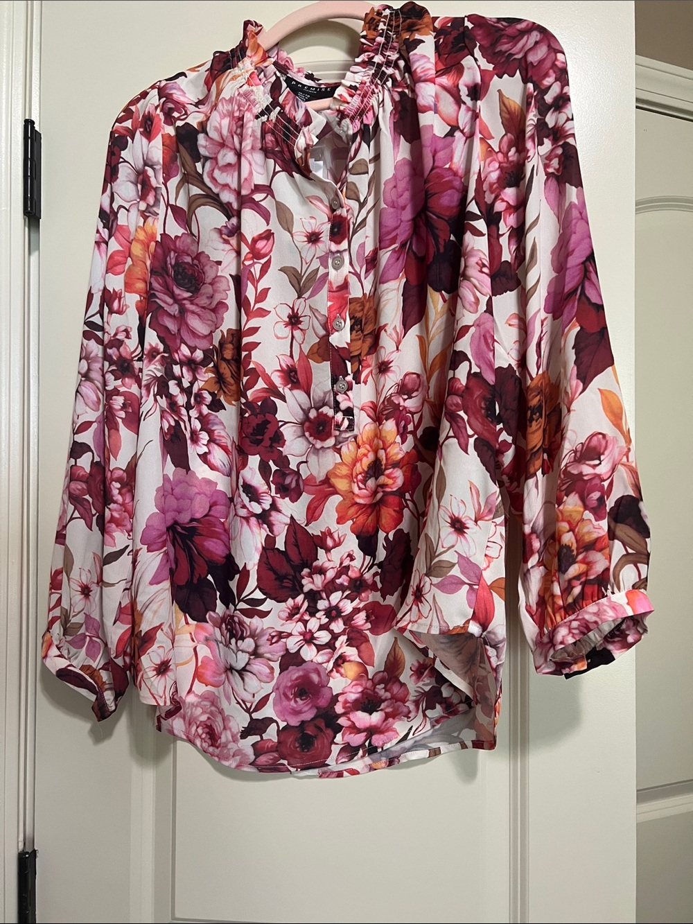 Premier Floral Button-Front Blouse in Pink and Burgundy H133